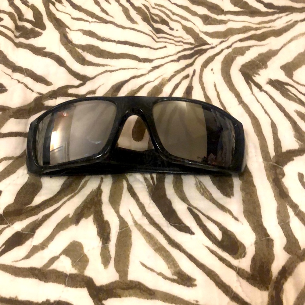 Oakley polarized sunglasses